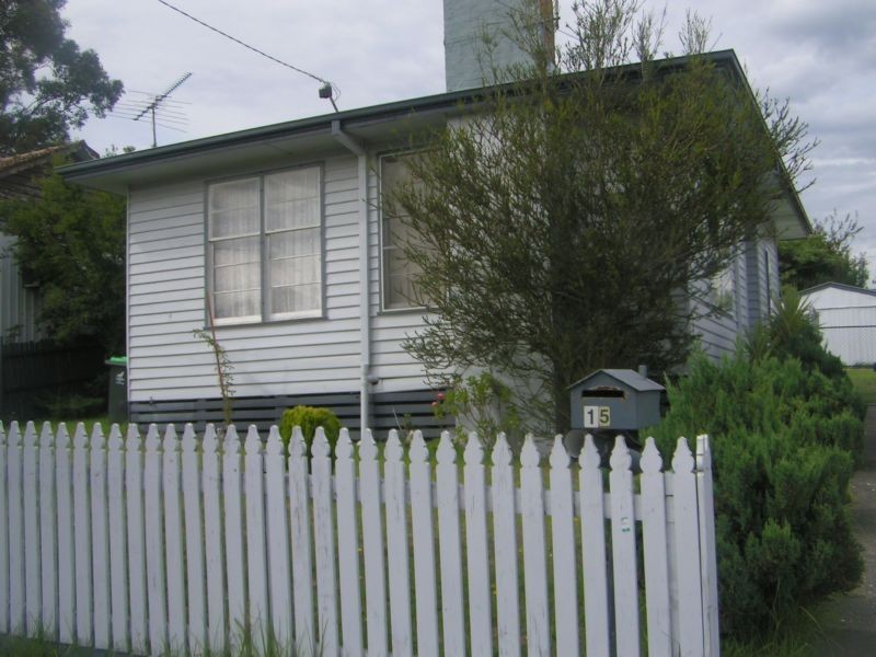 15 Charles Street, Moe VIC 3825