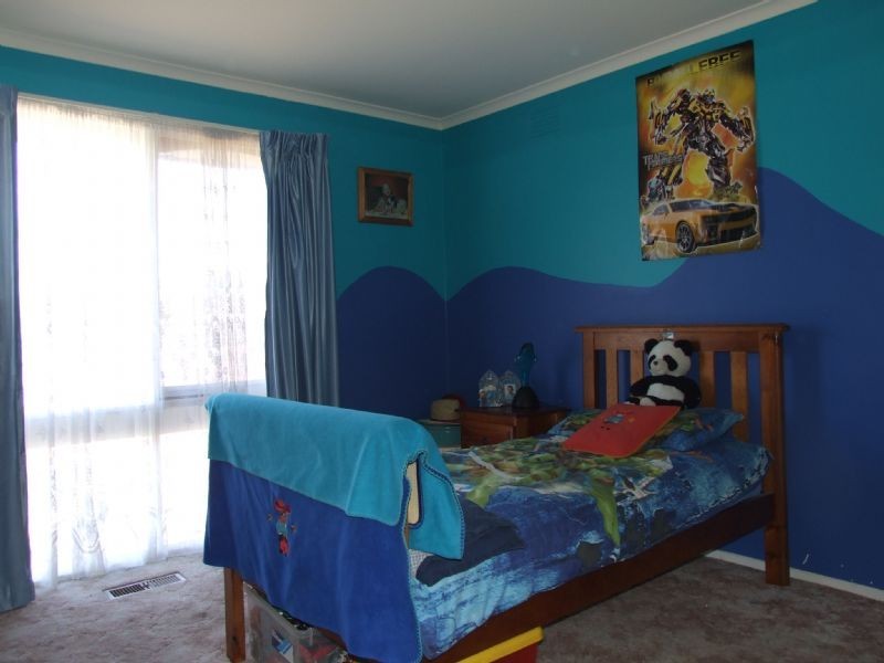 14 Tresswell Avenue, Newborough VIC 3825