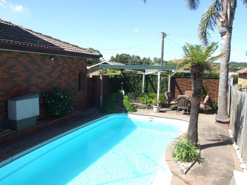 14 Tresswell Avenue, Newborough VIC 3825