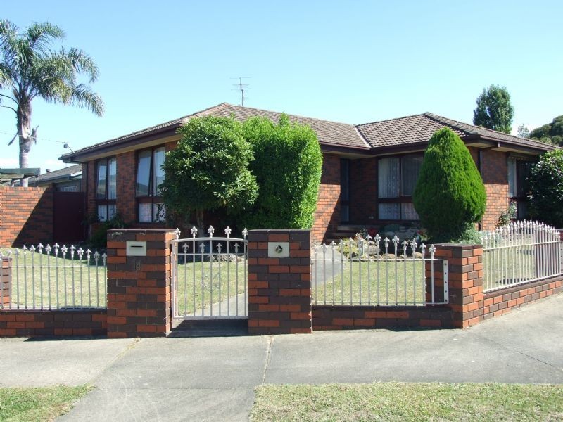 14 Tresswell Avenue, Newborough VIC 3825