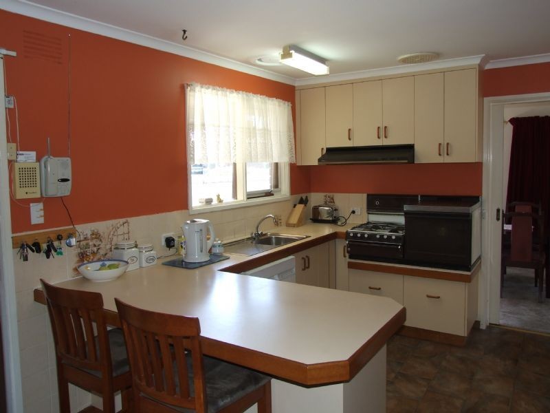 14 Tresswell Avenue, Newborough VIC 3825