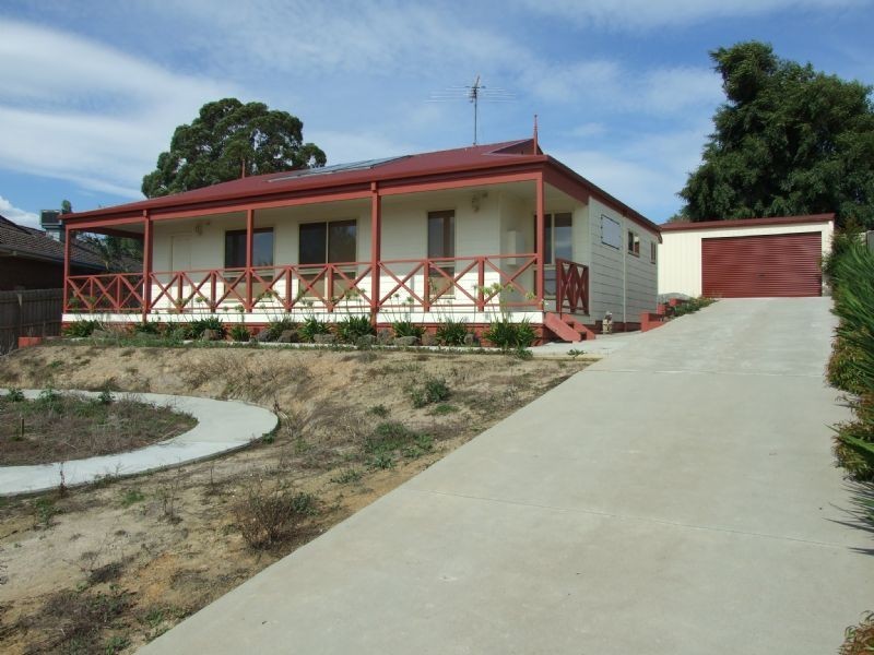 5 Orion Court, Moe VIC 3825