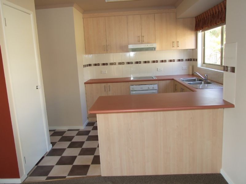 5 Orion Court, Moe VIC 3825