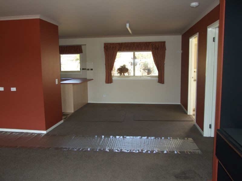 5 Orion Court, Moe VIC 3825