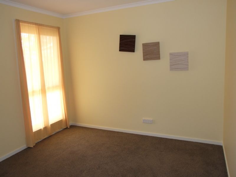 5 Orion Court, Moe VIC 3825