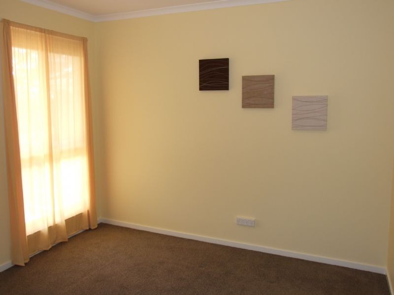 5 Orion Court, Moe VIC 3825