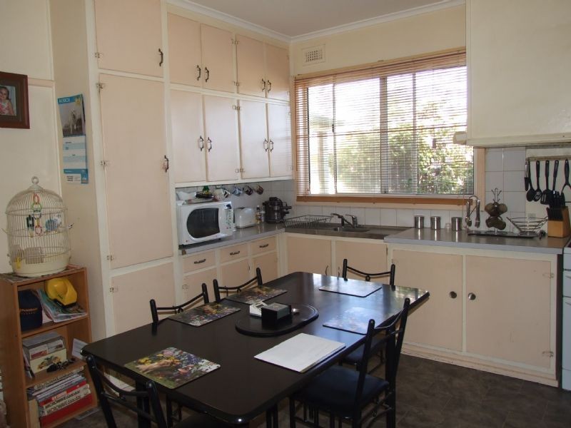 15 Lincoln Street, Moe VIC 3825