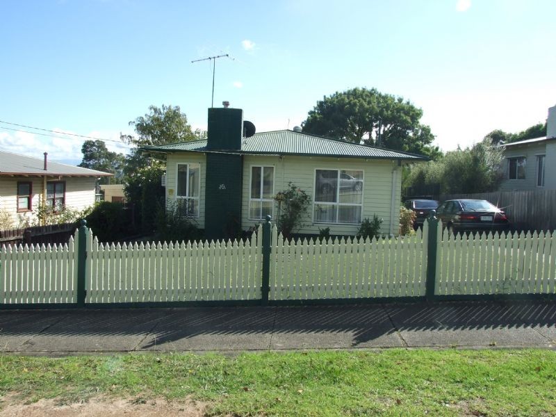 15 Lincoln Street, Moe VIC 3825