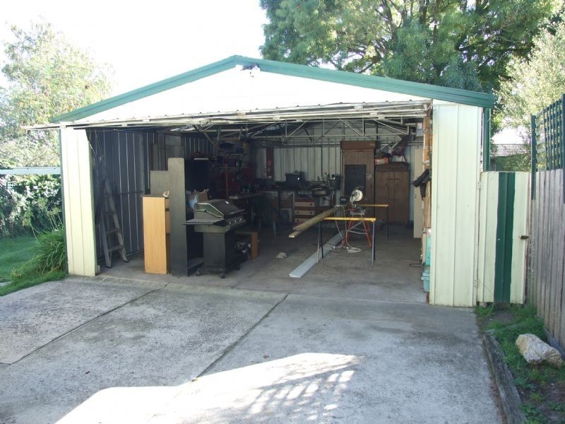 15 Lincoln Street, Moe VIC 3825