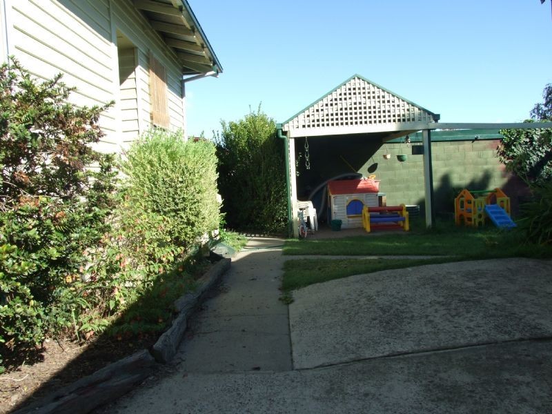 15 Lincoln Street, Moe VIC 3825
