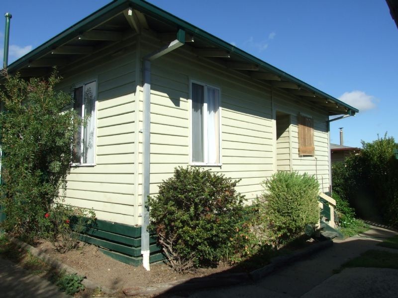 15 Lincoln Street, Moe VIC 3825