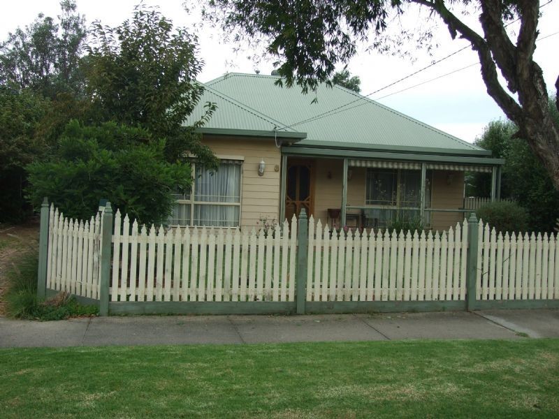 15 Eden Street, Moe VIC 3825