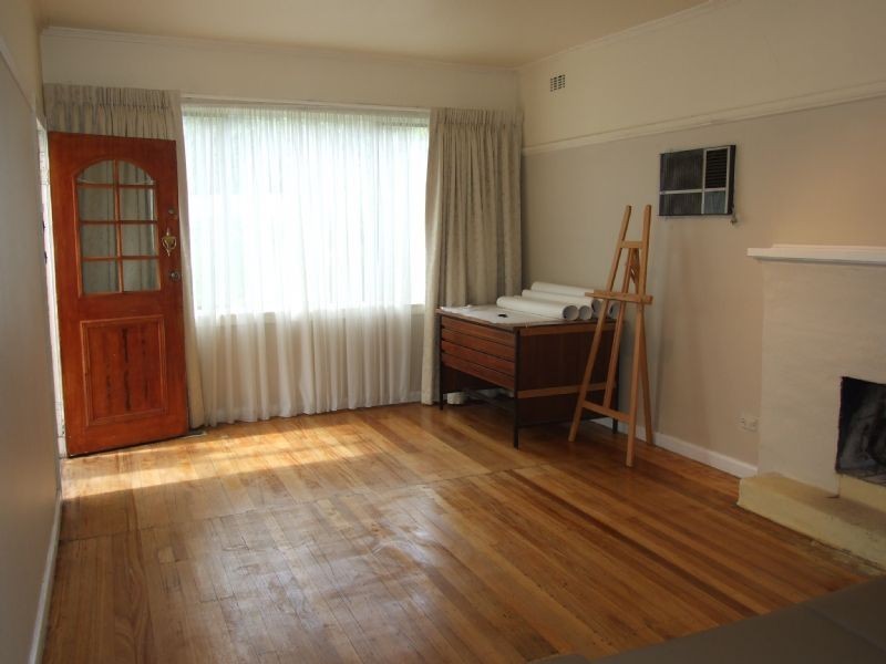 26 Coalville Road, Moe VIC 3825