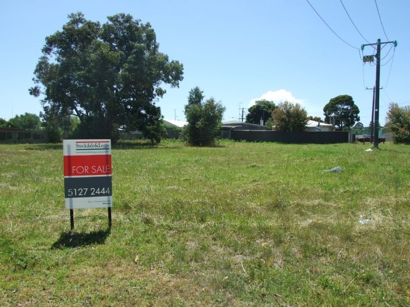 17 Stirling Street, Moe VIC 3825