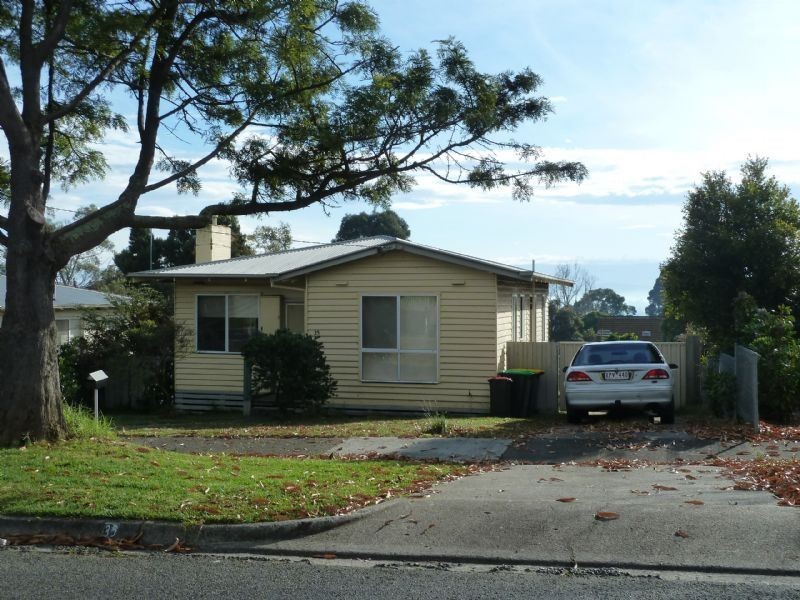 35 Lincoln Street, Moe VIC 3825