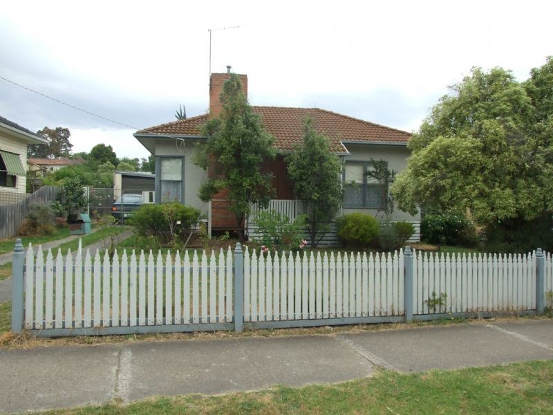 57 Service Road, Moe VIC 3825