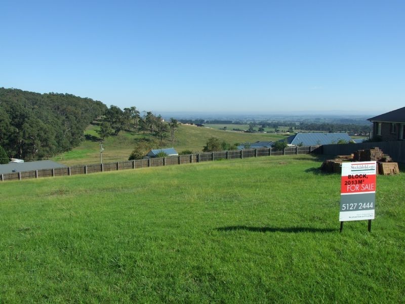 31 Comans Way, Moe VIC 3825