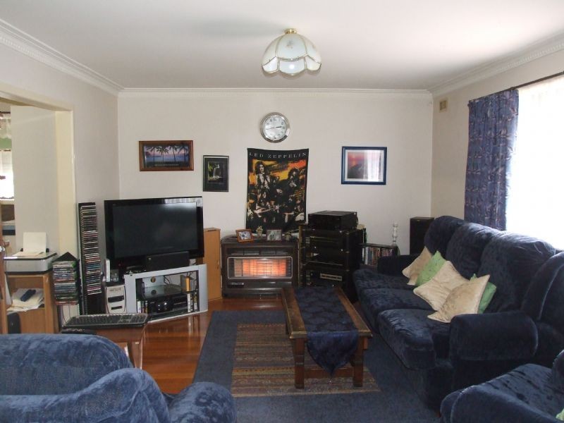 2 Peer Street, Moe VIC 3825