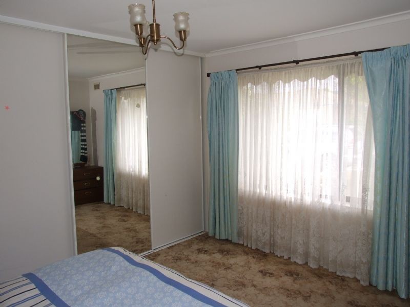 2 Peer Street, Moe VIC 3825