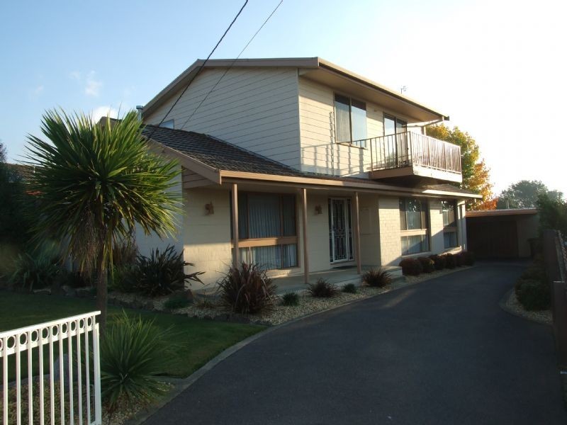 18 Griffin Street, Moe VIC 3825