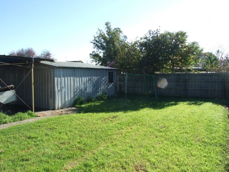 52 Elizabeth Street, Moe VIC 3825