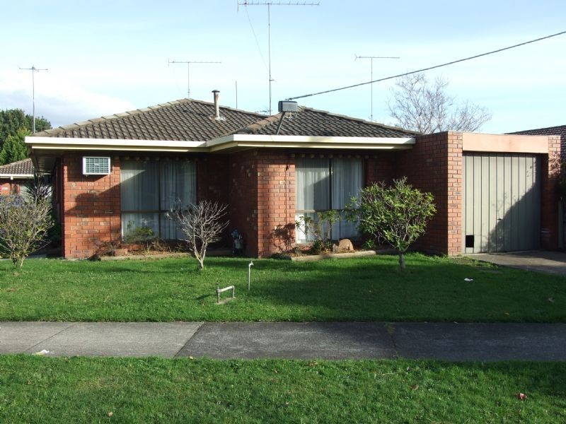 1/2 Evelyn Street, Moe VIC 3825