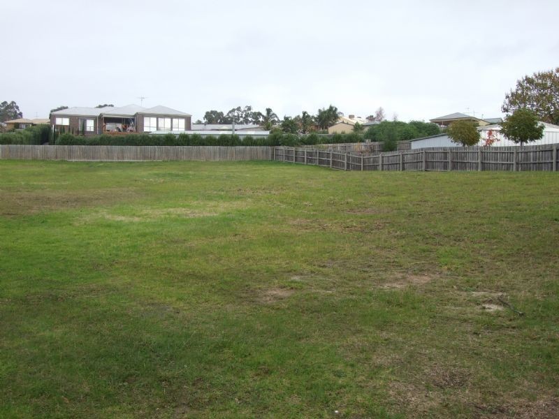 12 Scorpio Drive, Moe VIC 3825