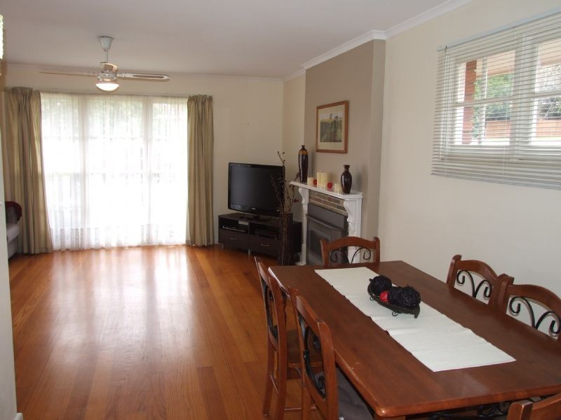 28 Heather Grove, Newborough VIC 3825