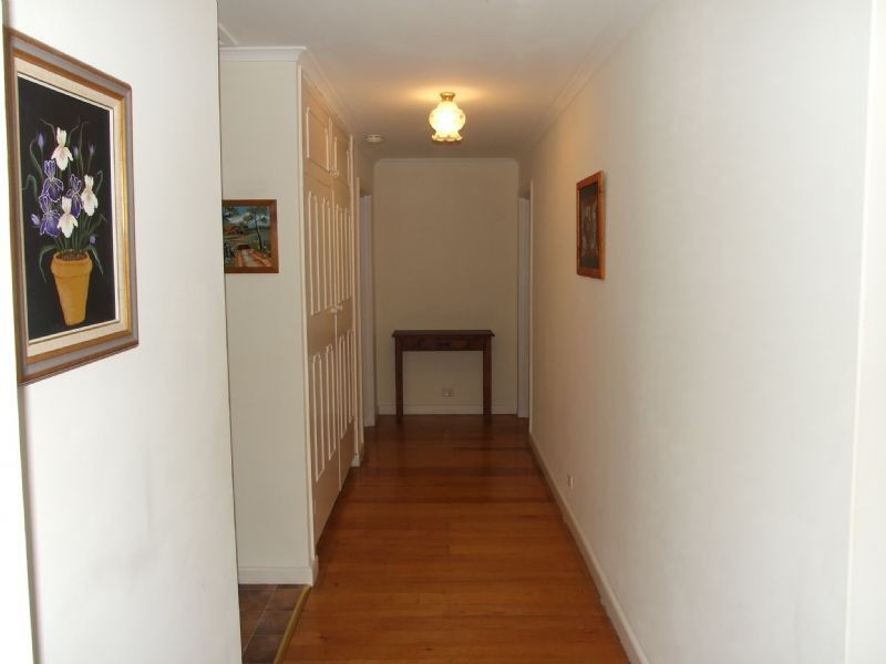 28 Heather Grove, Newborough VIC 3825