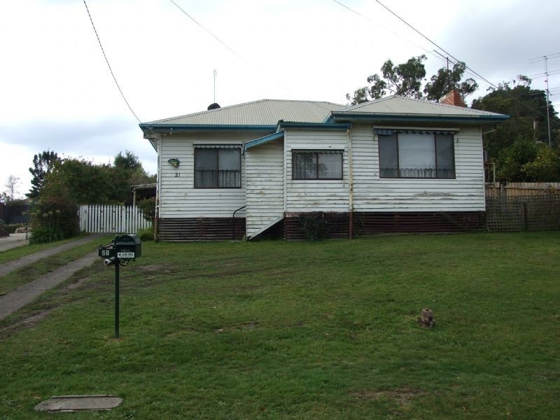 21 Coalville Road, Moe VIC 3825