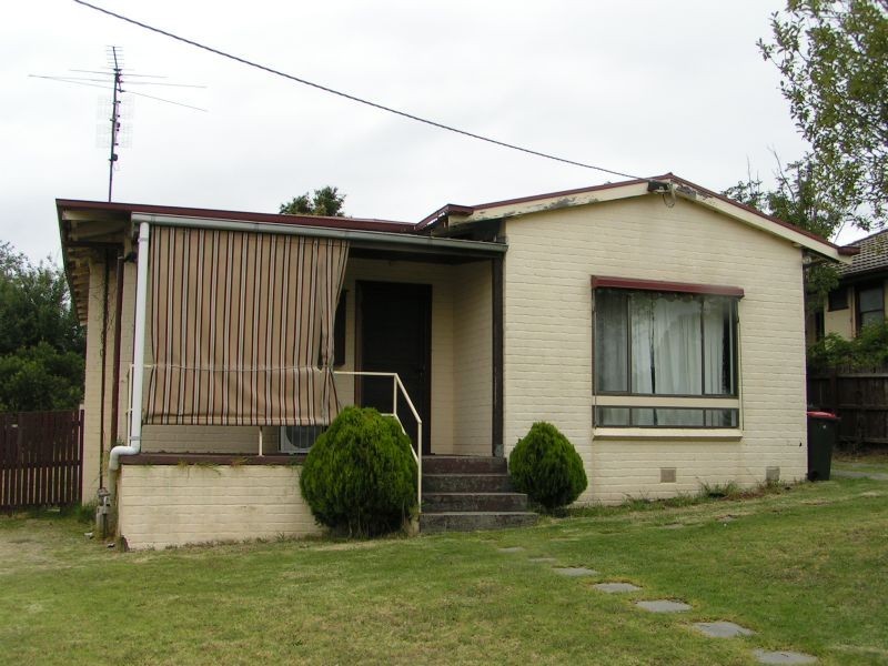 77 Wirraway Street, Moe VIC 3825