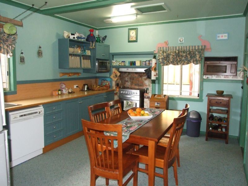 17 Paisley Street, Newborough VIC 3825