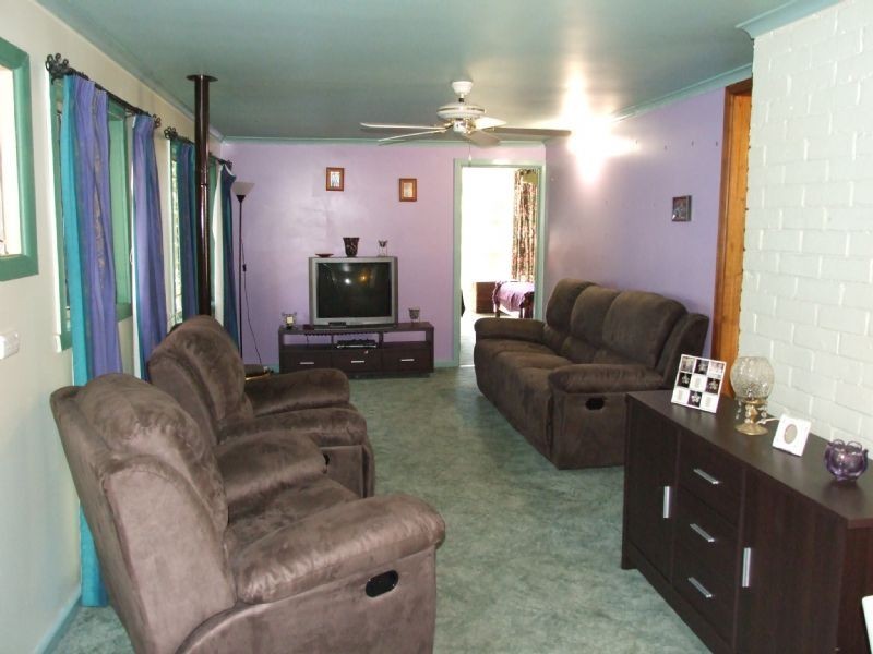 17 Paisley Street, Newborough VIC 3825