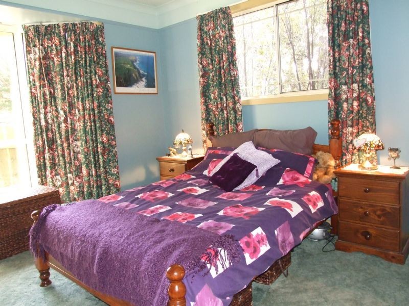 17 Paisley Street, Newborough VIC 3825