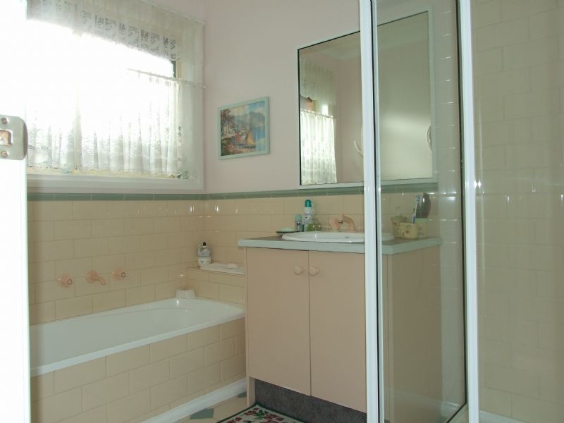 13 Hunter Street, Moe VIC 3825
