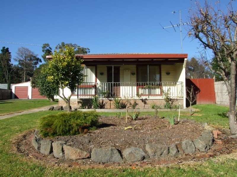 35 South Street, Moe VIC 3825