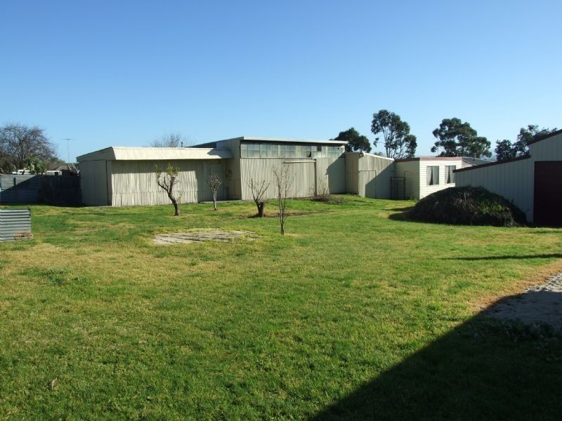 35 South Street, Moe VIC 3825