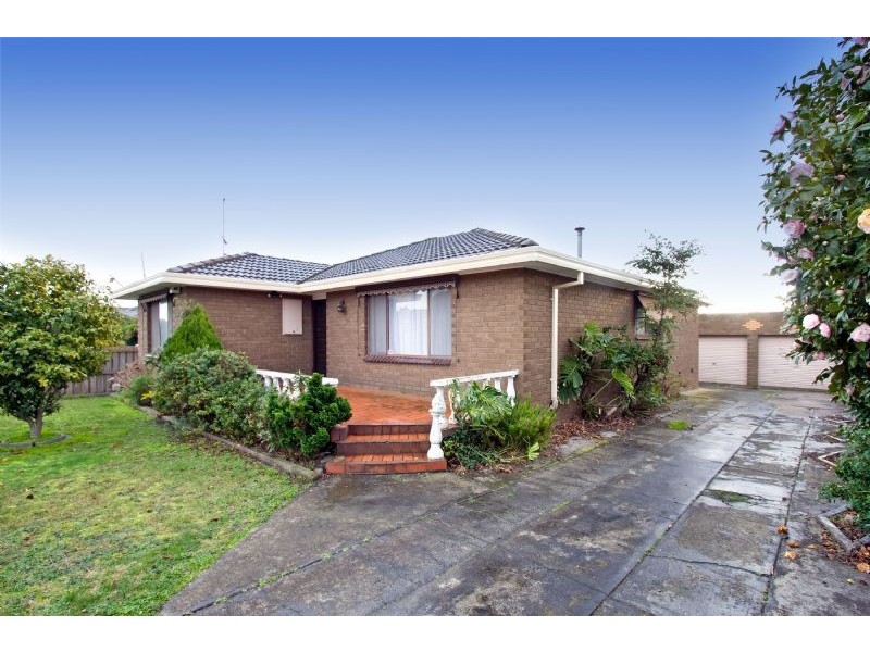 2 Peer Street, Moe VIC 3825