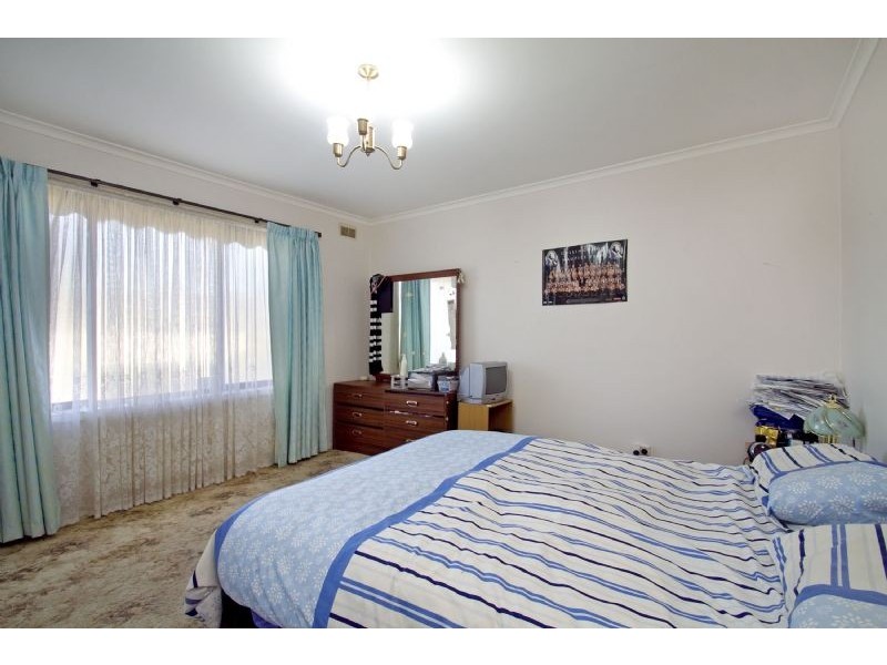 2 Peer Street, Moe VIC 3825