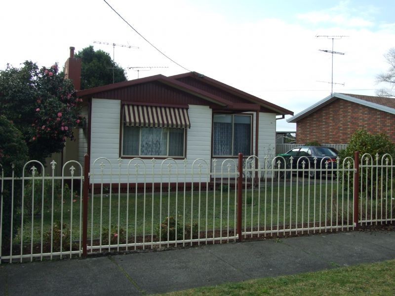 16 Mirboo Street, Newborough VIC 3825