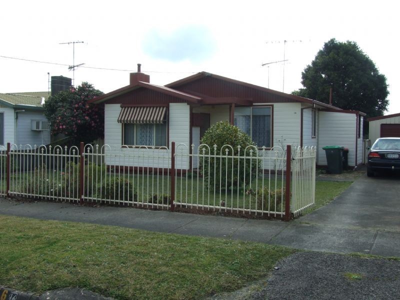 16 Mirboo Street, Newborough VIC 3825