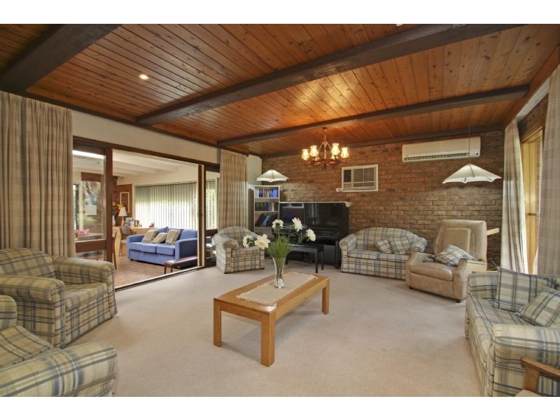 4 Alpha Court, Moe VIC 3825