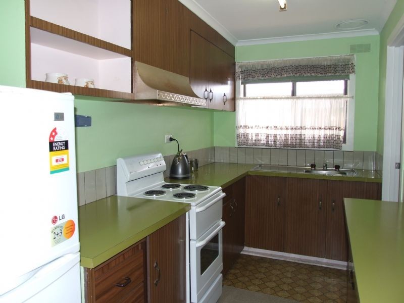 2/20 Gladstone, Moe VIC 3825