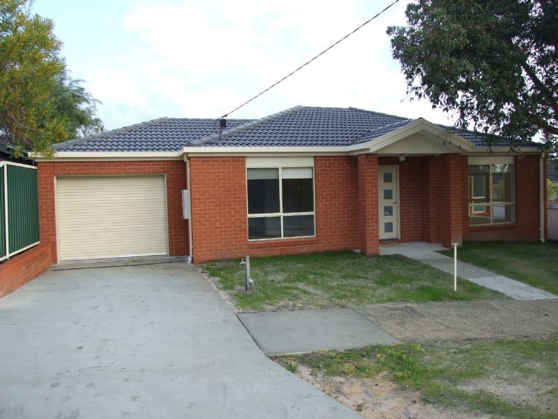 1 Durham Road, Newborough VIC 3825