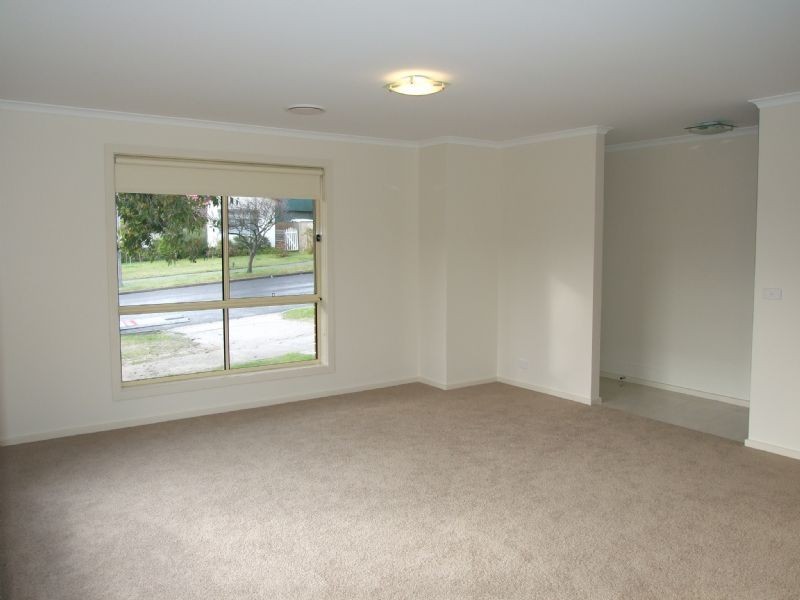 1 Durham Road, Newborough VIC 3825