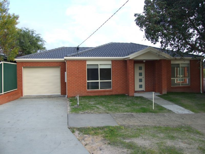 1 Durham Road, Newborough VIC 3825