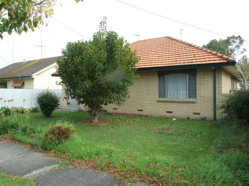 10 Austin Avenue, Moe VIC 3825