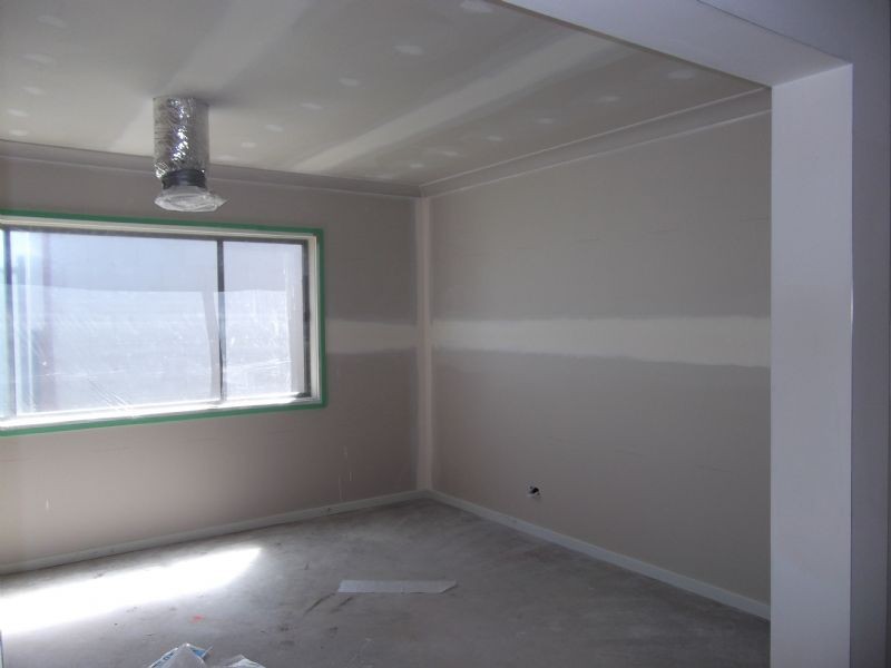 1 & 2/4 Linton Avenue, Moe VIC 3825