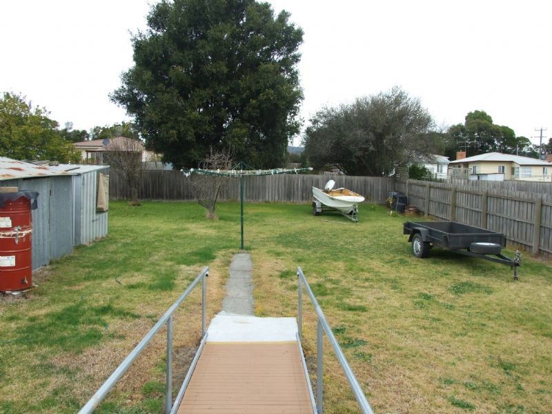 15 Victoria Street, Moe VIC 3825