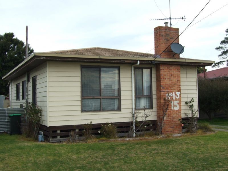 15 Victoria Street, Moe VIC 3825